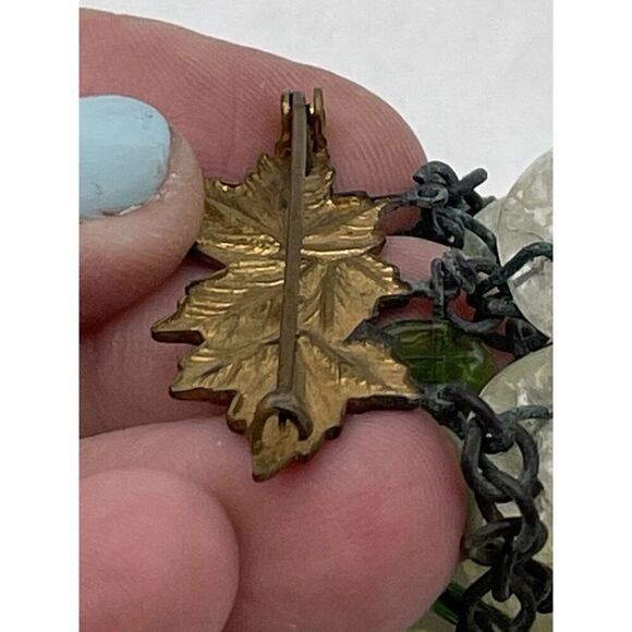 Vintage Glass Grapes Cluster Brooch Pin Statement Jewelry - Picture 6 of 8